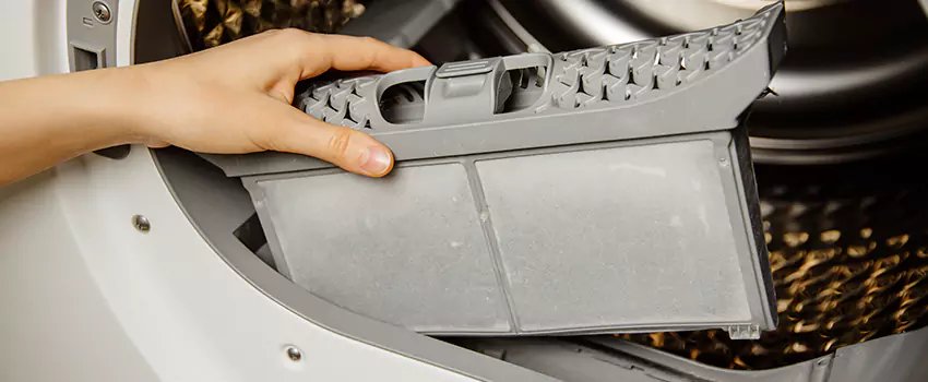 Signs Of A Clogged Dryer Lint Trap in Prattville, Alabama